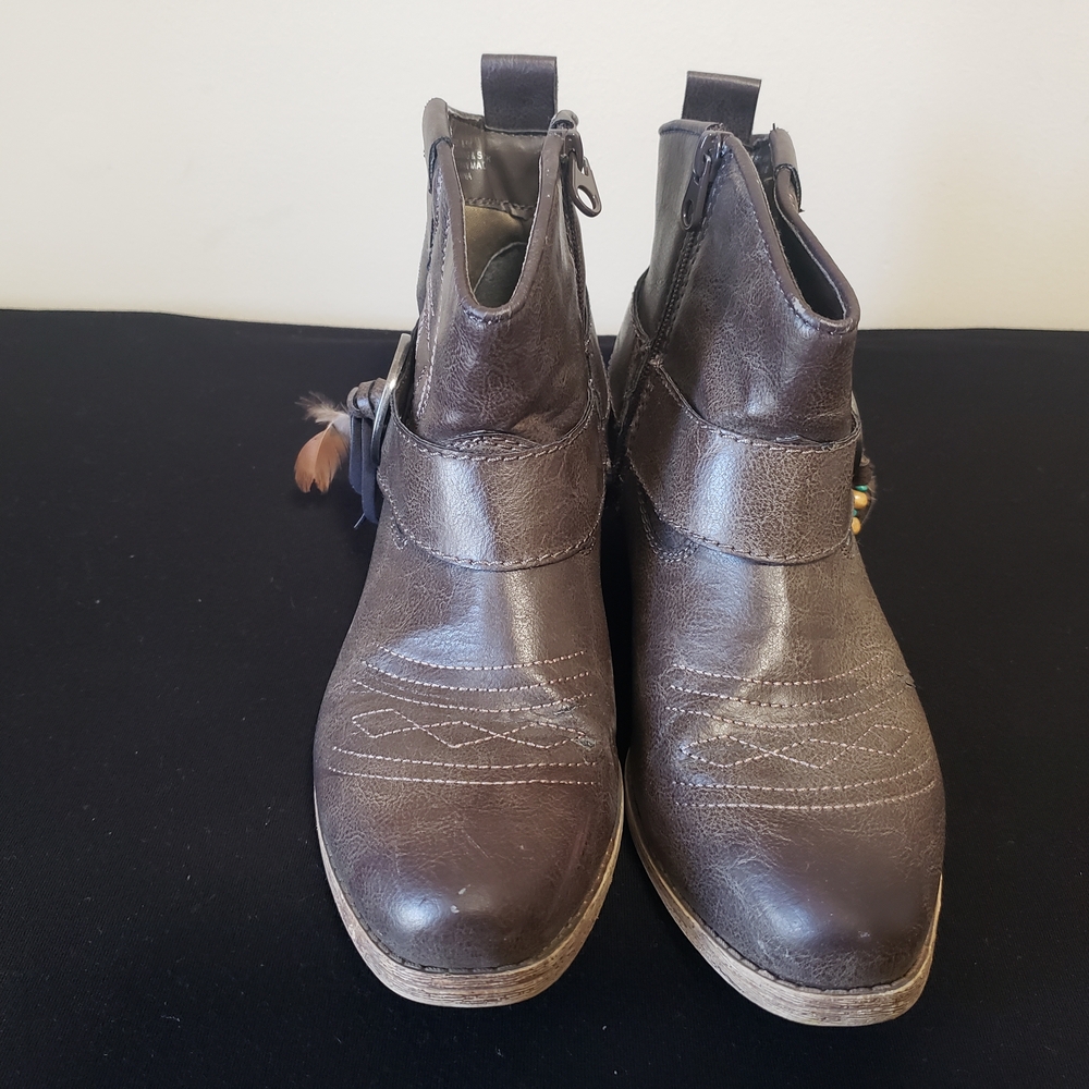 Big Buddha Charcoal Ankle Booties - Picture 2 of 3